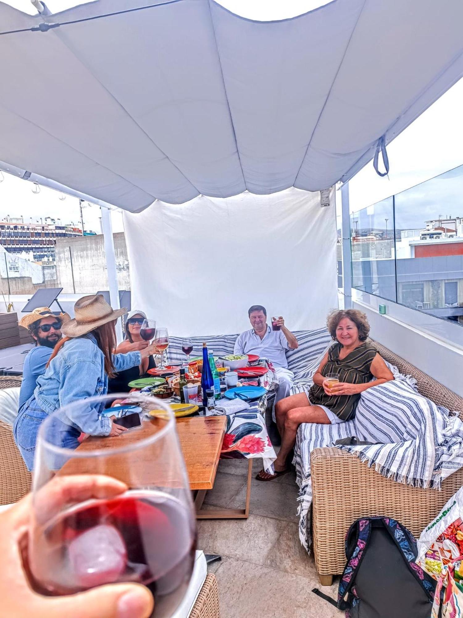 Hjs Guest House - The Comfy Retreat Las Palmas de Gran Canaria Luaran gambar